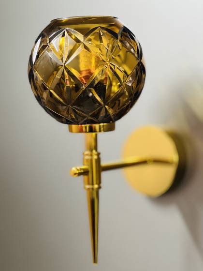 Cut amber wall bracket — decorative lighting made by SARA Enterprises, Greater Noida